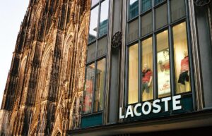 O estilo esportivo da Lacoste